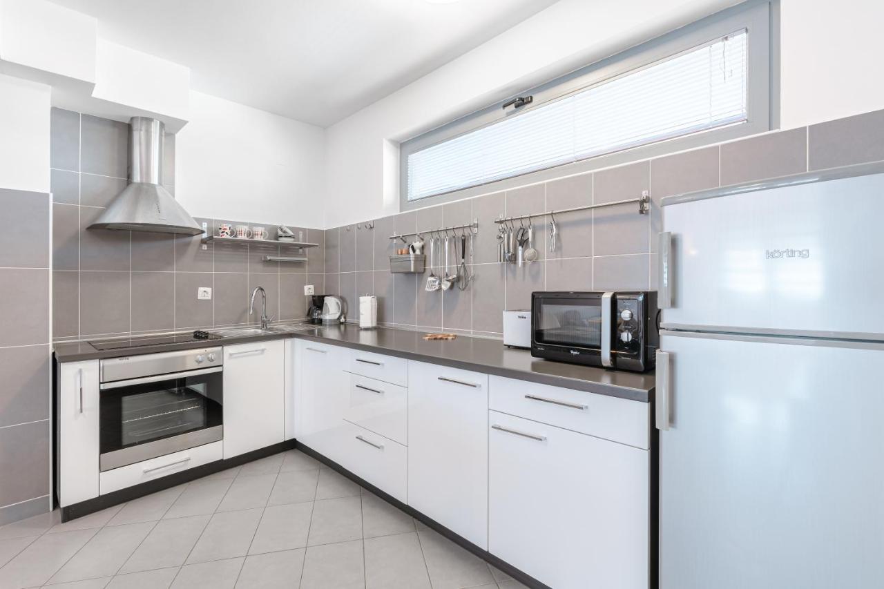 App 2 Apartment Novigrad  ภายนอก รูปภาพ