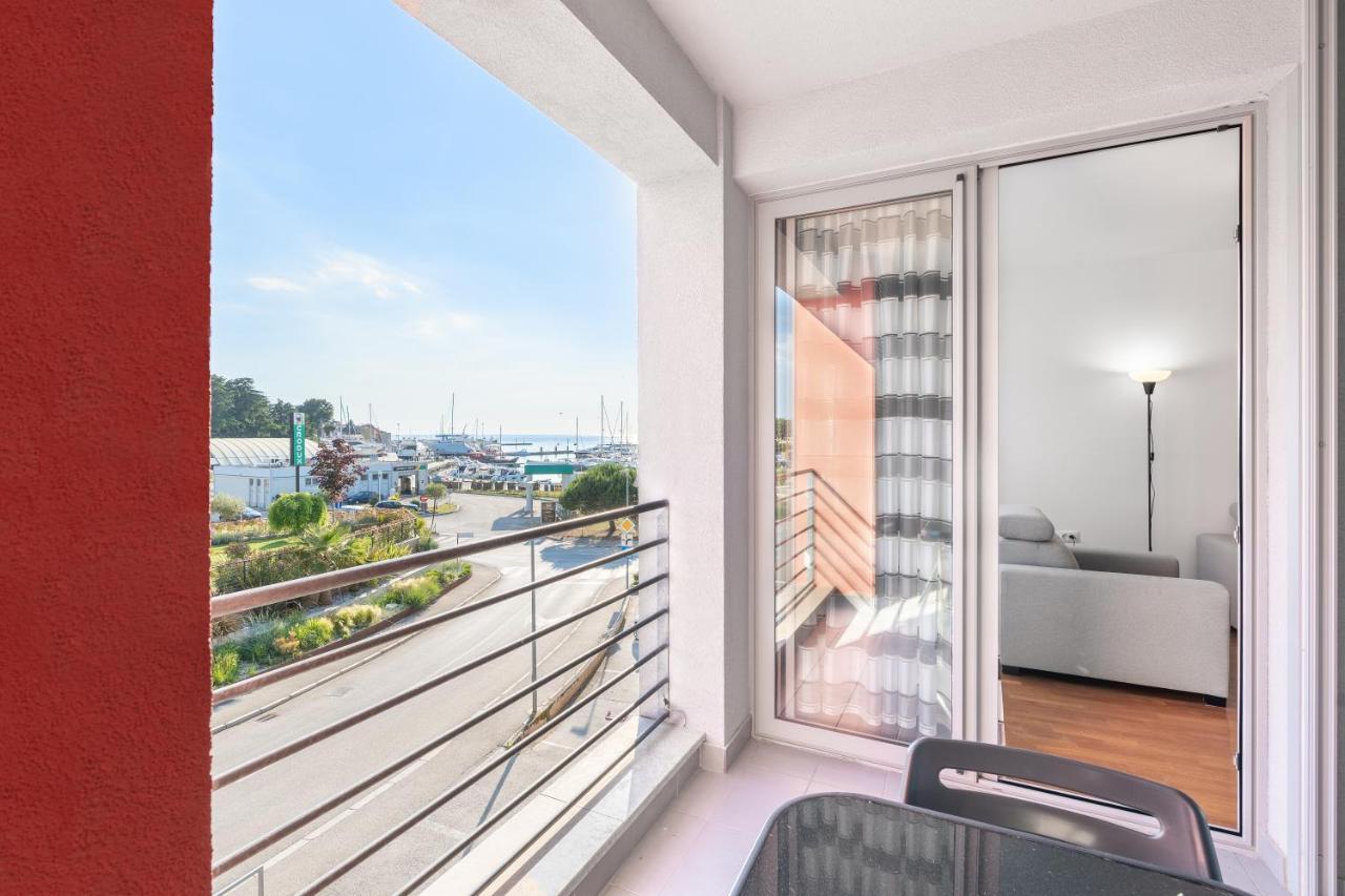 App 2 Apartment Novigrad  ภายนอก รูปภาพ